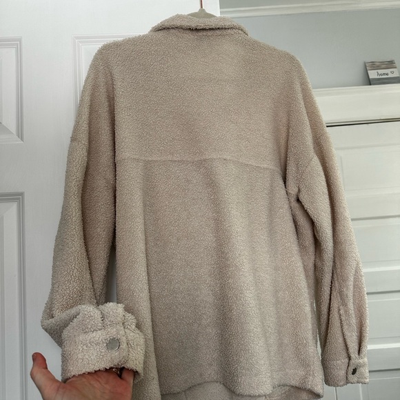 ACOA Cream Sherpa Button-Front Shacket - Picture 6 of 6